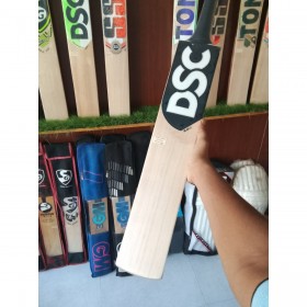 DSC Black 25 English Willow Cricket Bat